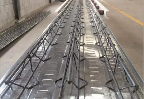 鋼筋桁架樓承板如何在市場中長期發(fā)展？一起聽鋼筋桁架樓承板廠家來聊聊吧。
